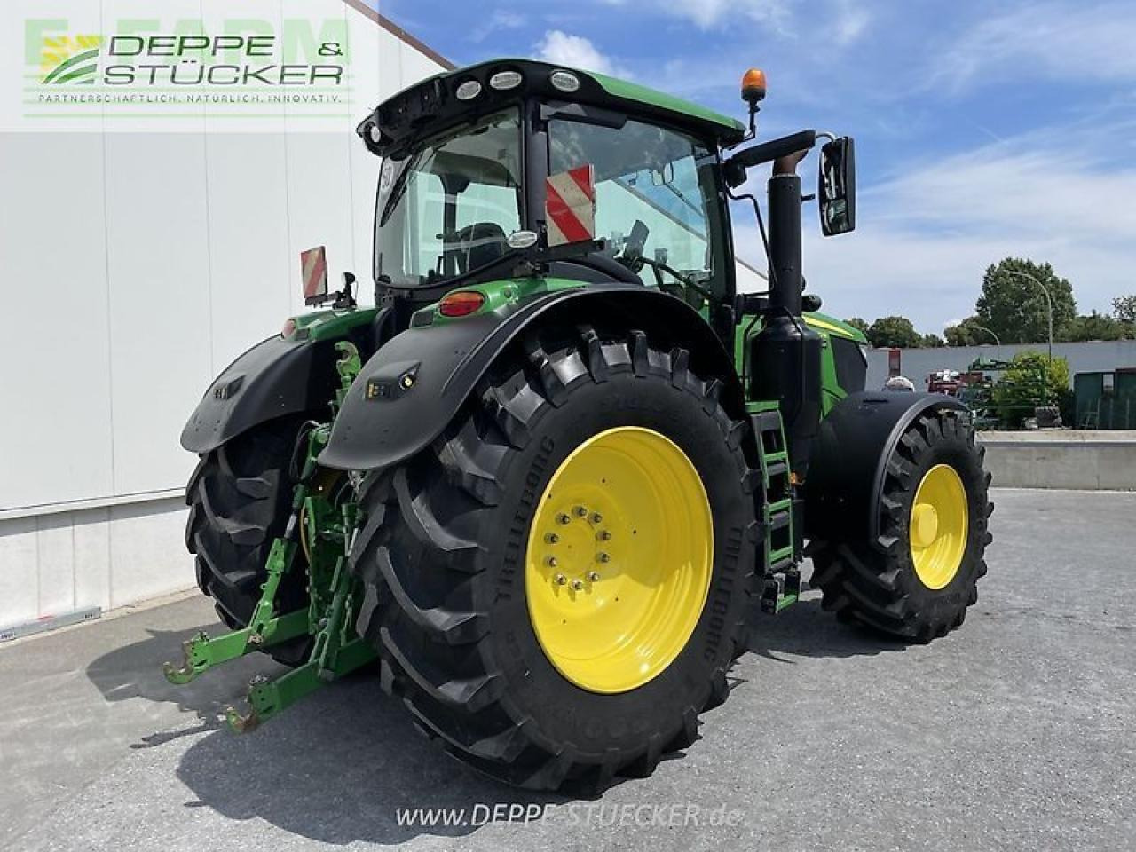 John Deere 6230r - Трактор: снимка 2 John Deere 6230r - Трактор: снимка 2