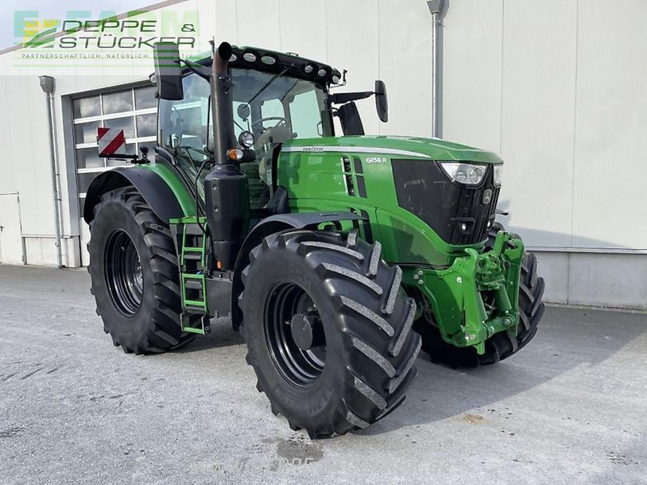 John Deere 6250r - Трактор: снимка 4 John Deere 6250r - Трактор: снимка 4