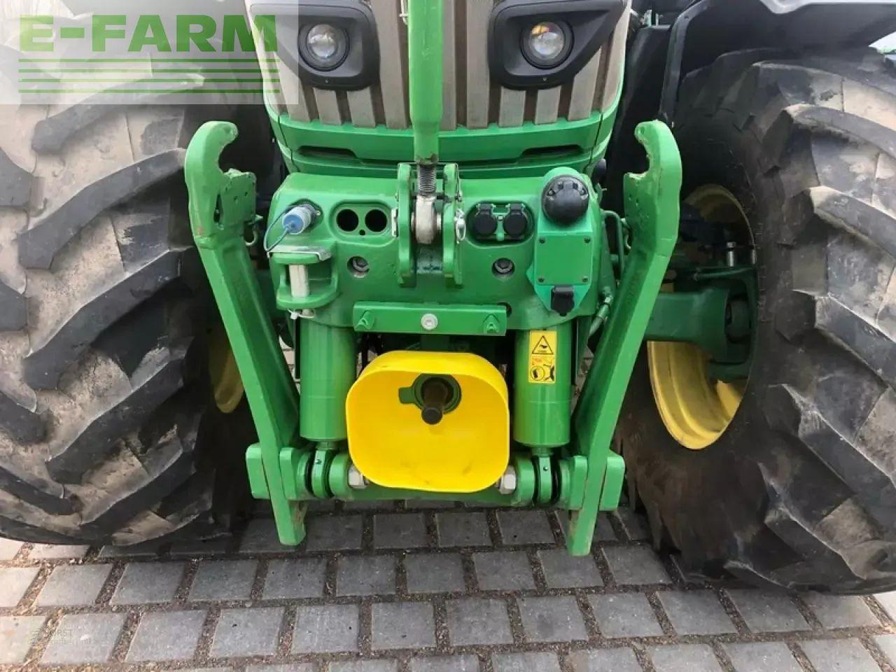 Трактор John Deere 6250r: снимка 6