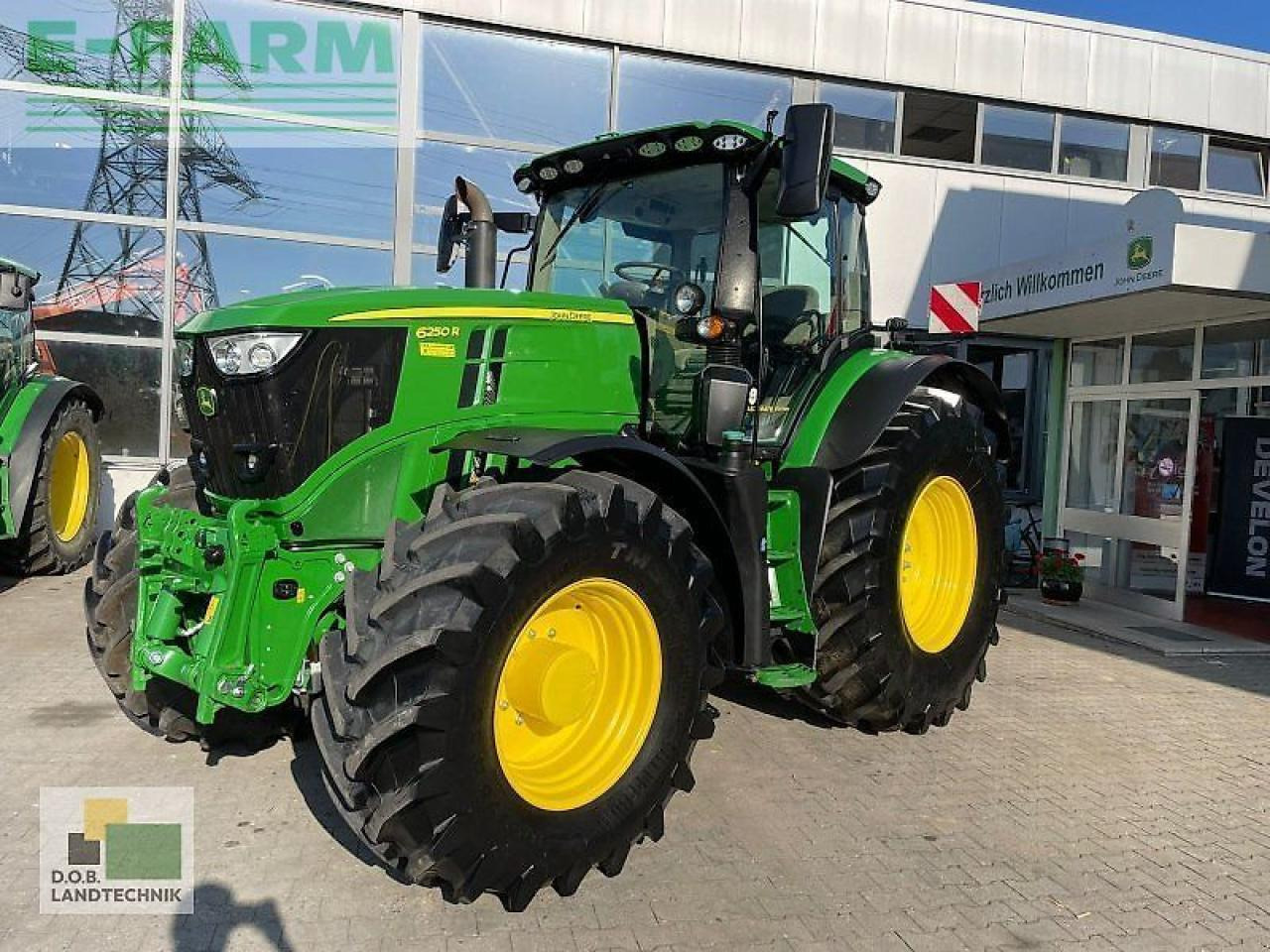 John Deere 6250r - Трактор: снимка 1 John Deere 6250r - Трактор: снимка 1
