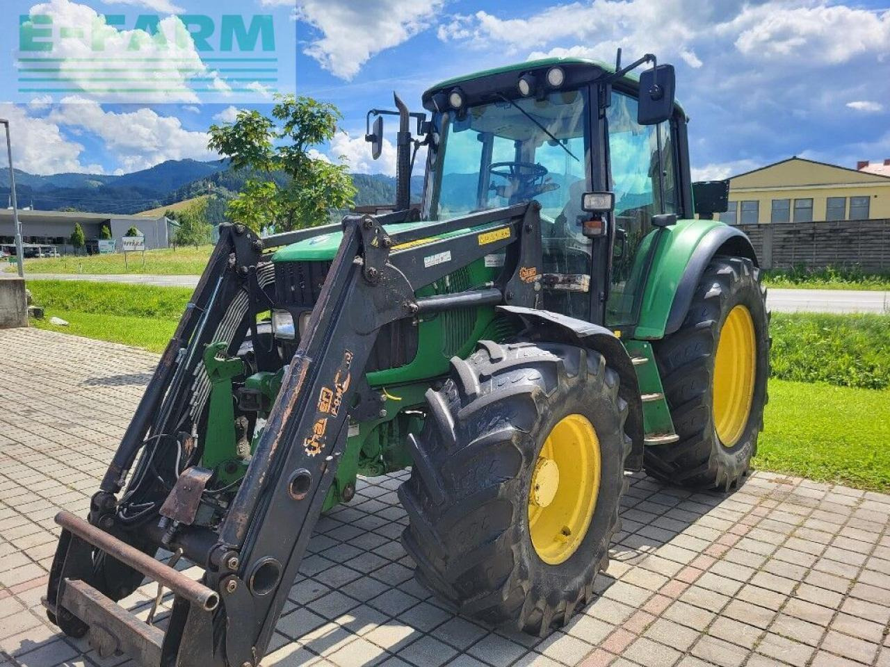 John Deere 6320 premium - Трактор: снимка 2 John Deere 6320 premium - Трактор: снимка 2