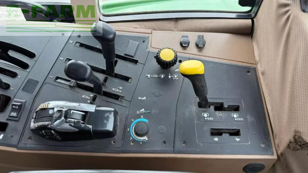 Трактор John Deere 6400 se: снимка 17