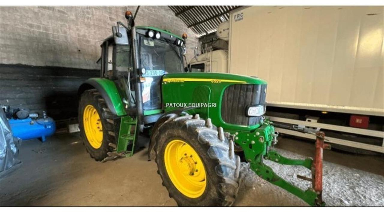 John Deere 6520 - Трактор: снимка 1 John Deere 6520 - Трактор: снимка 1