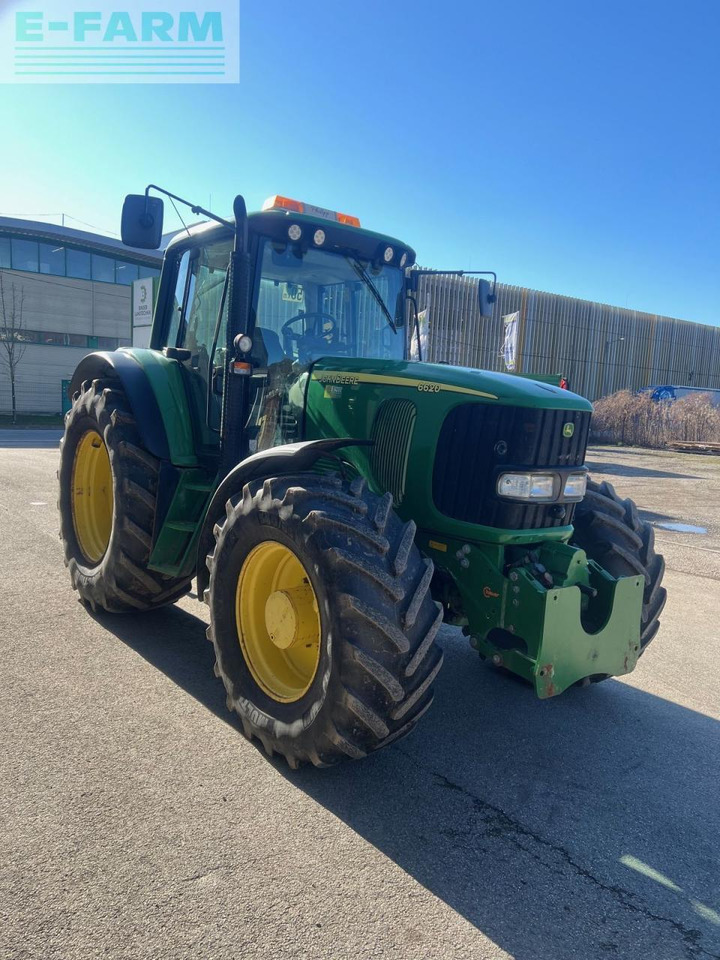 John Deere 6620 premium plus - Трактор: снимка 2 John Deere 6620 premium plus - Трактор: снимка 2