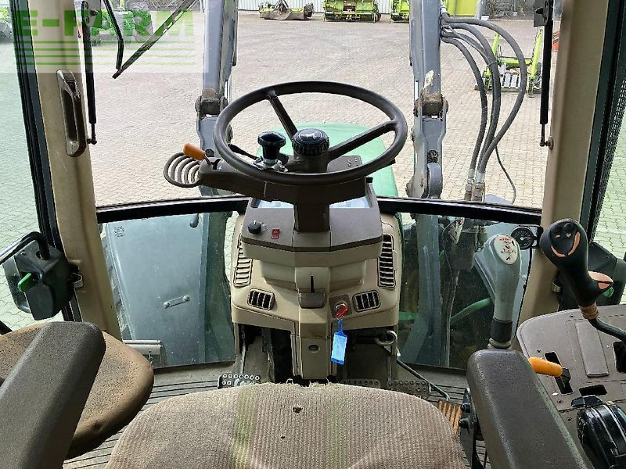 John Deere 6810 - Трактор: снимка 4 John Deere 6810 - Трактор: снимка 4