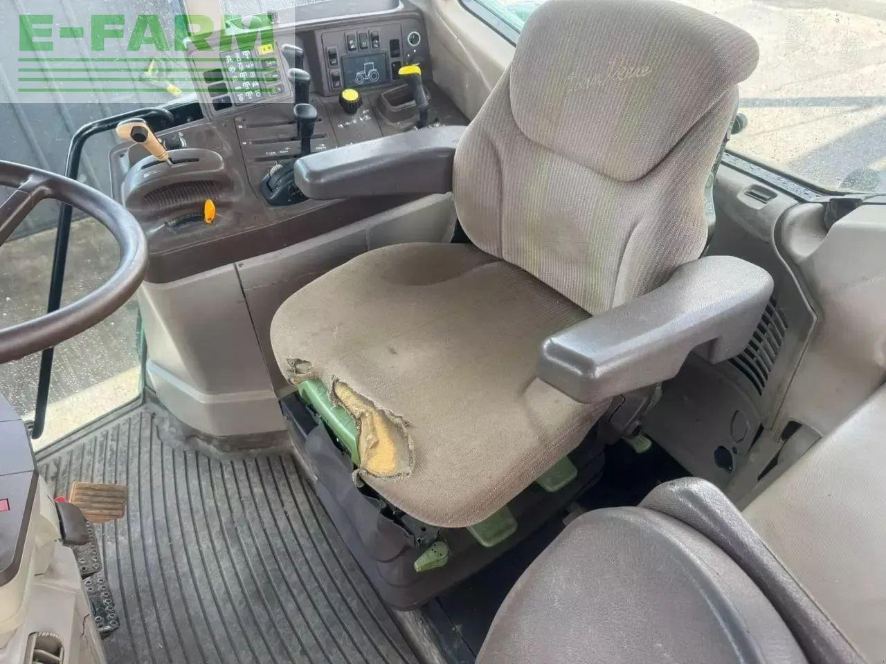 John Deere 6820 - Трактор: снимка 2 John Deere 6820 - Трактор: снимка 2