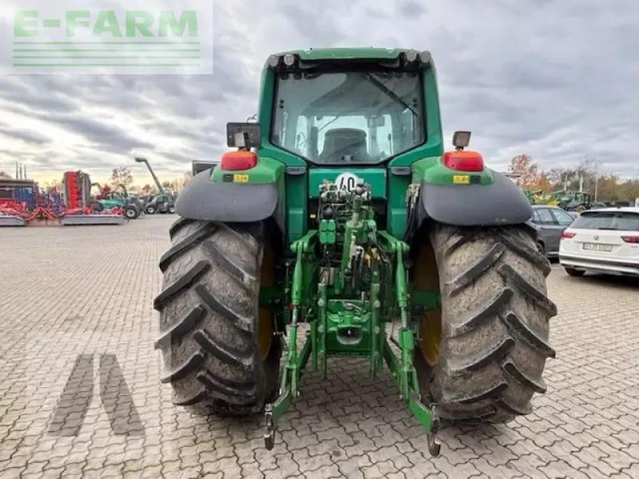 John Deere 6820 - Трактор: снимка 2 John Deere 6820 - Трактор: снимка 2
