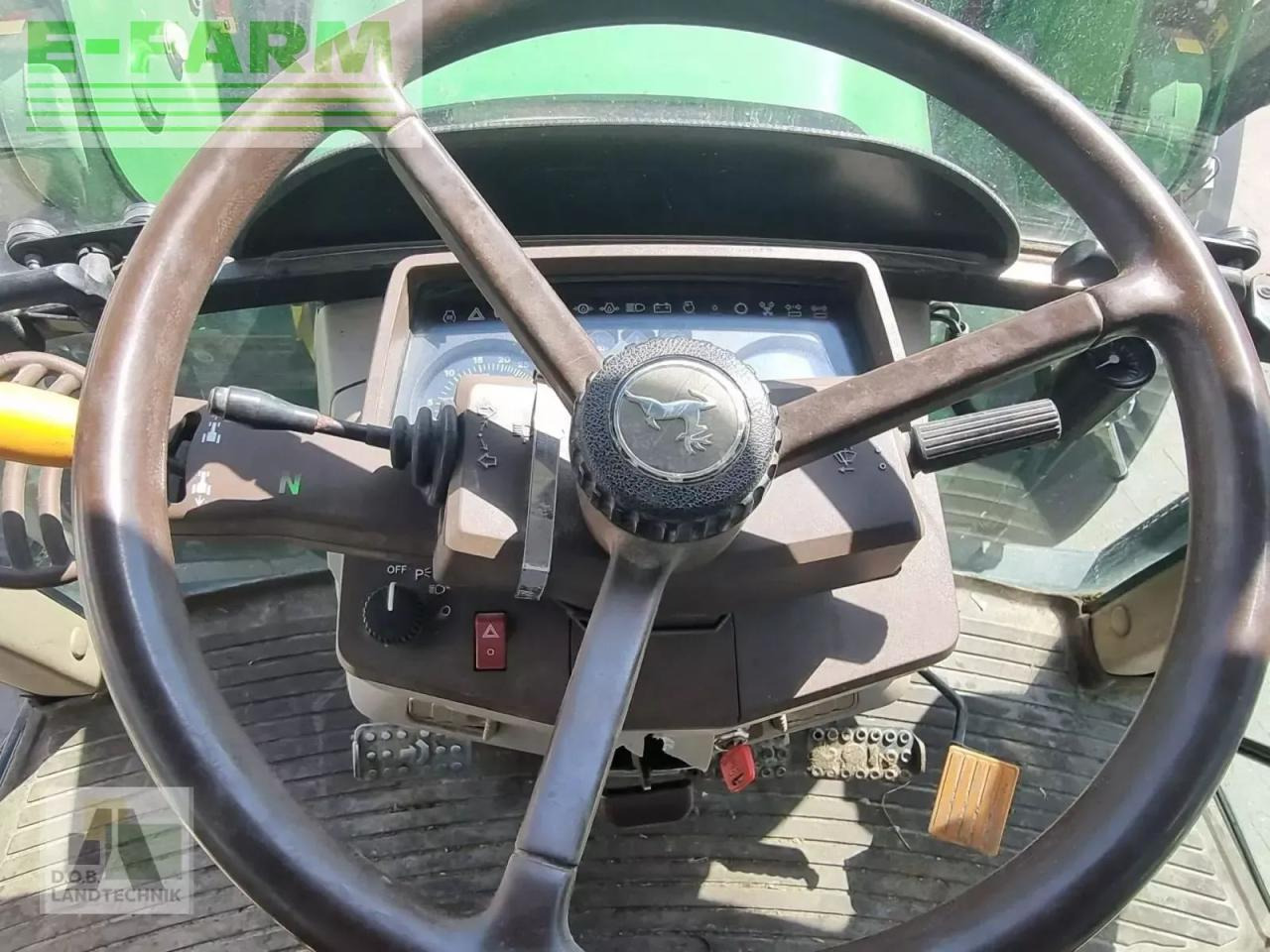 Трактор John Deere 6820: снимка 14