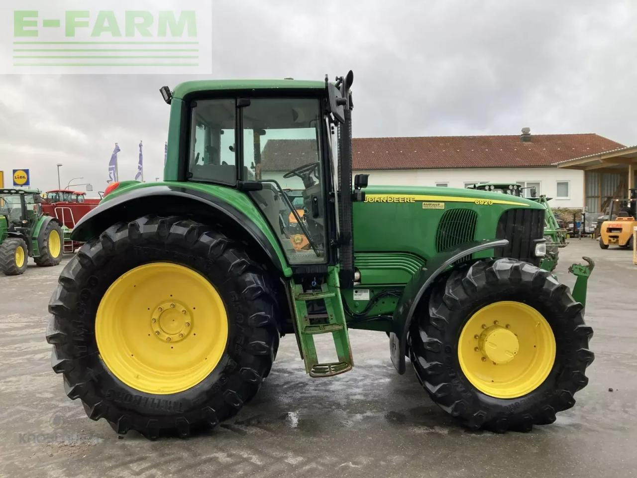 John Deere 6920 premium - Трактор: снимка 4 John Deere 6920 premium - Трактор: снимка 4