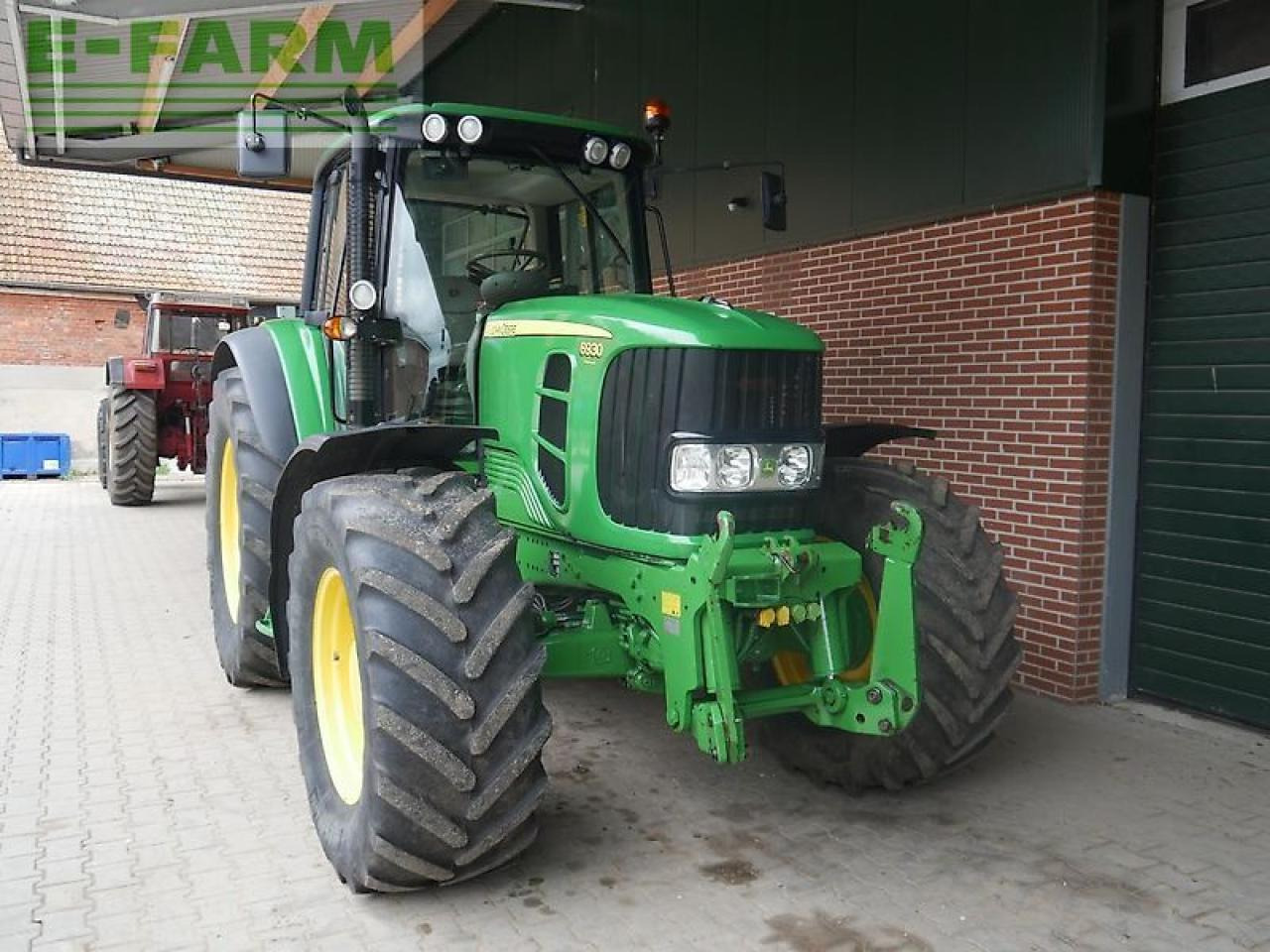 John Deere 6930 premium autopowr - Трактор: снимка 2 John Deere 6930 premium autopowr - Трактор: снимка 2