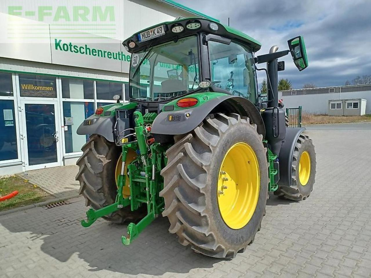 John Deere 6r 140 - Трактор: снимка 4 John Deere 6r 140 - Трактор: снимка 4