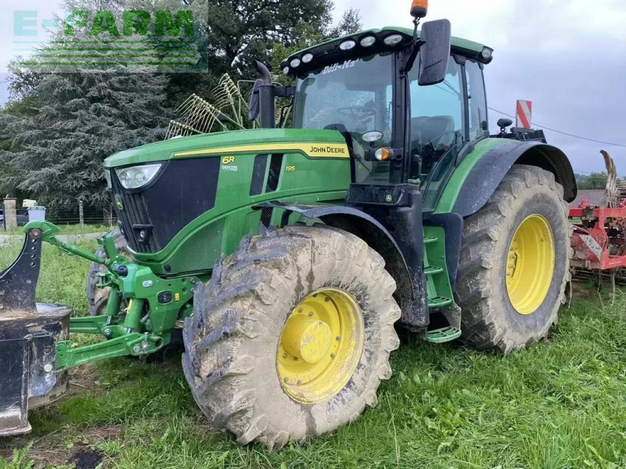 John Deere 6r 195 - Трактор: снимка 1 John Deere 6r 195 - Трактор: снимка 1