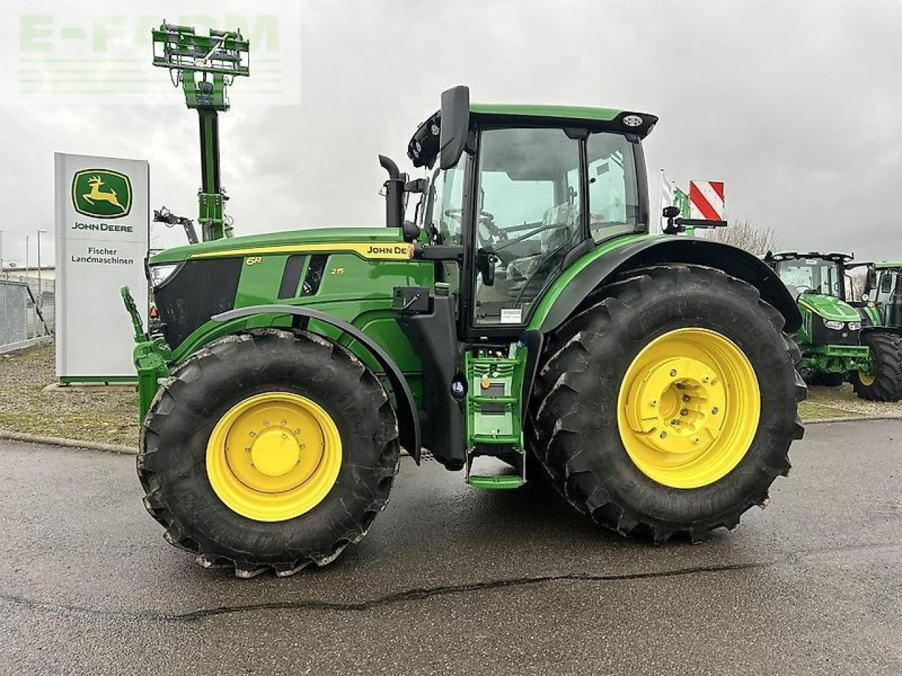 John Deere 6r 215 50km/h junger hirsch - Трактор: снимка 1 John Deere 6r 215 50km/h junger hirsch - Трактор: снимка 1