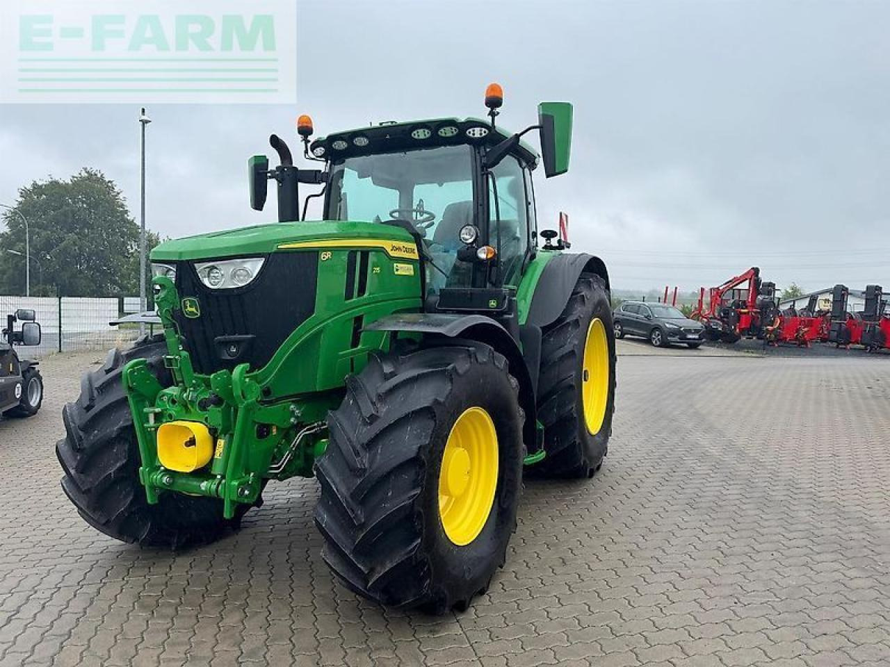 John Deere 6r 215 - command pro - Трактор: снимка 4 John Deere 6r 215 - command pro - Трактор: снимка 4