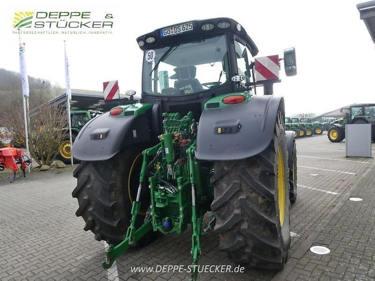 Трактор John Deere 6r 250: снимка 6