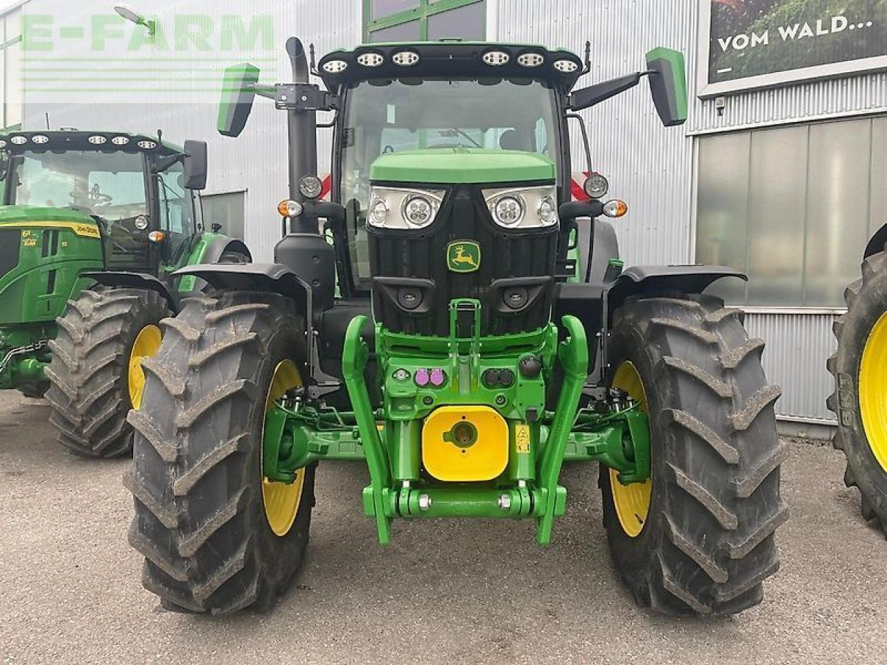John Deere 6r155 / 6r 155 - Трактор: снимка 3 John Deere 6r155 / 6r 155 - Трактор: снимка 3