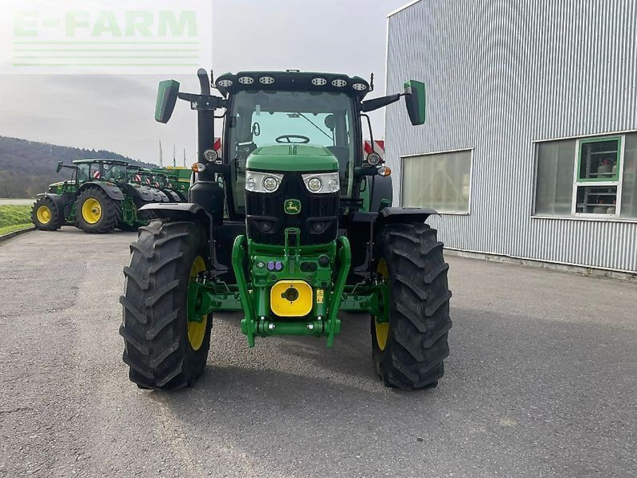 John Deere 6r155 / 6r 155 - Трактор: снимка 3 John Deere 6r155 / 6r 155 - Трактор: снимка 3