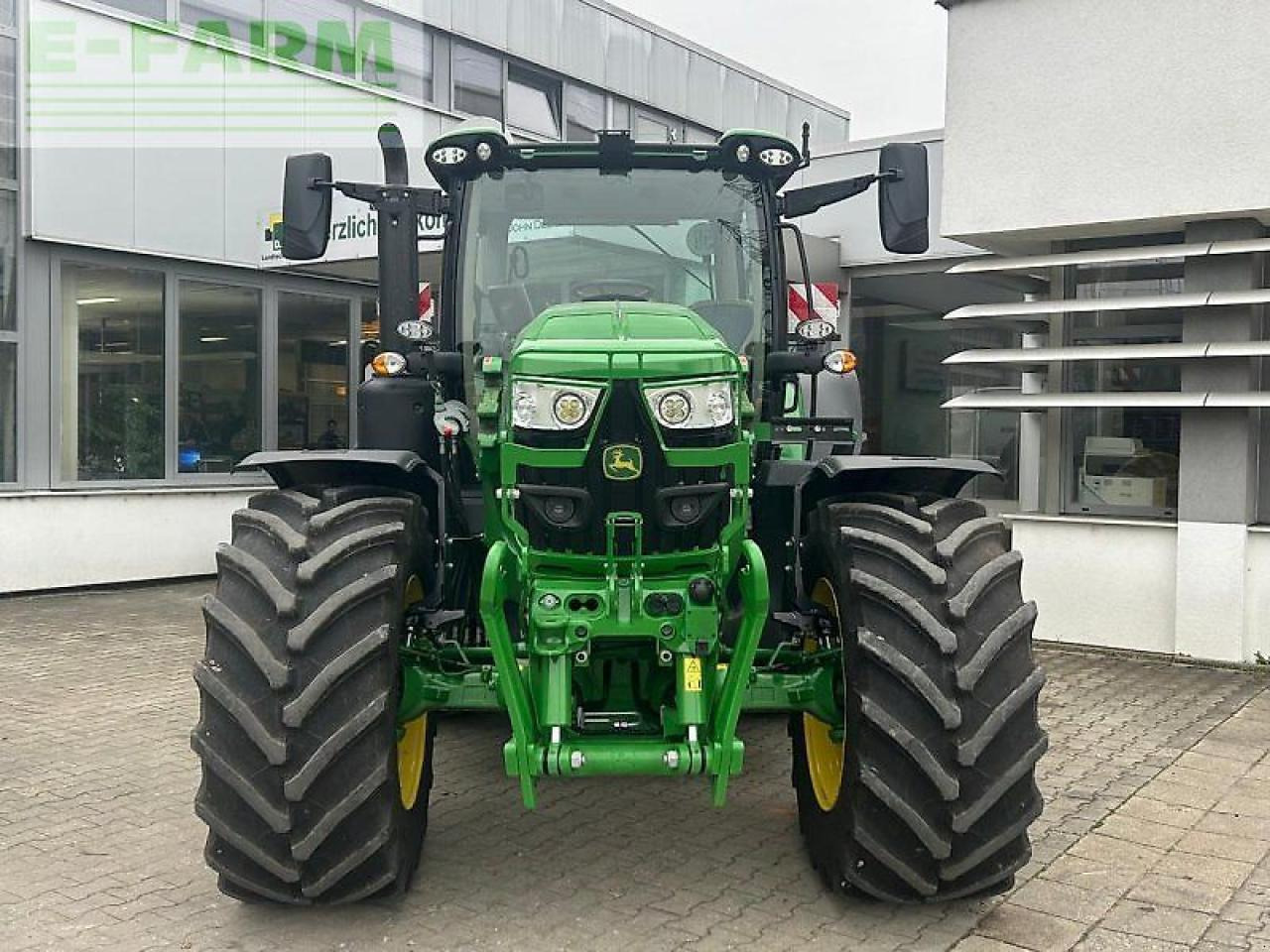 John Deere 6r185 6r 185 6185r - Трактор: снимка 3 John Deere 6r185 6r 185 6185r - Трактор: снимка 3