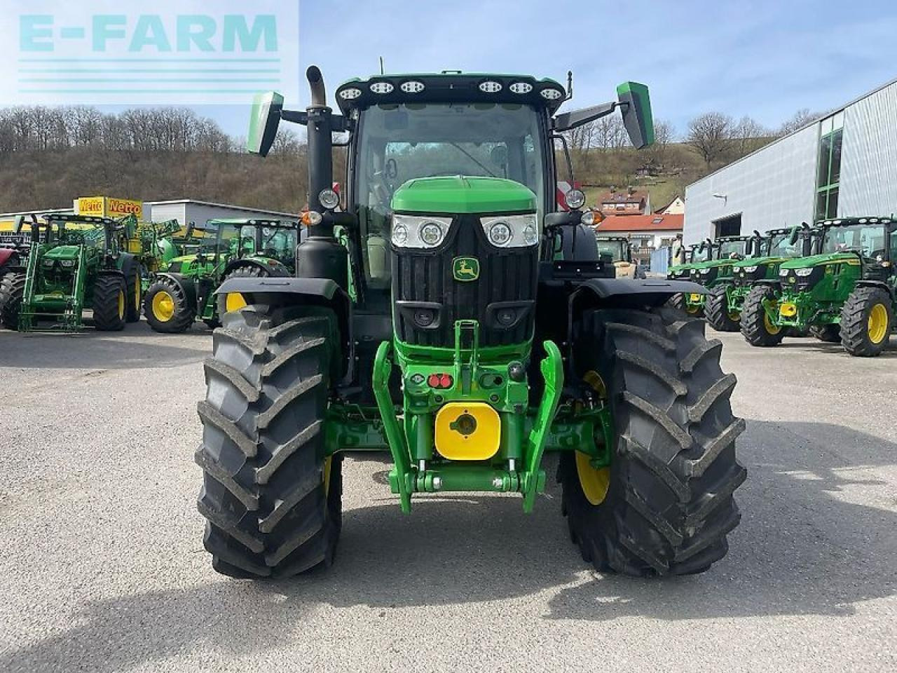 John Deere 6r215 / 6r 215 - Трактор: снимка 3 John Deere 6r215 / 6r 215 - Трактор: снимка 3