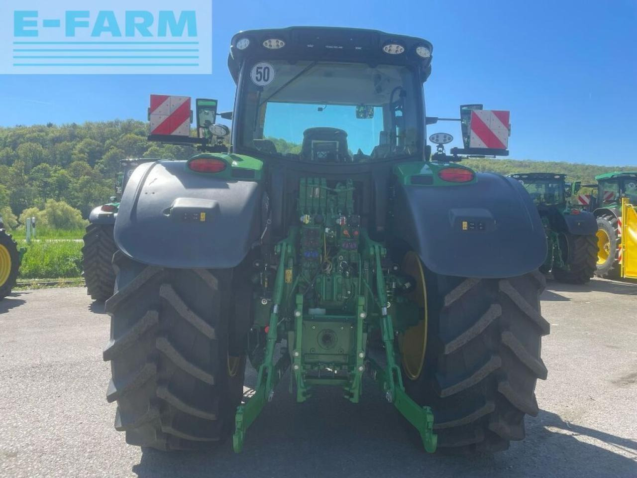 John Deere 6r215 / 6r 215 - Трактор: снимка 4 John Deere 6r215 / 6r 215 - Трактор: снимка 4