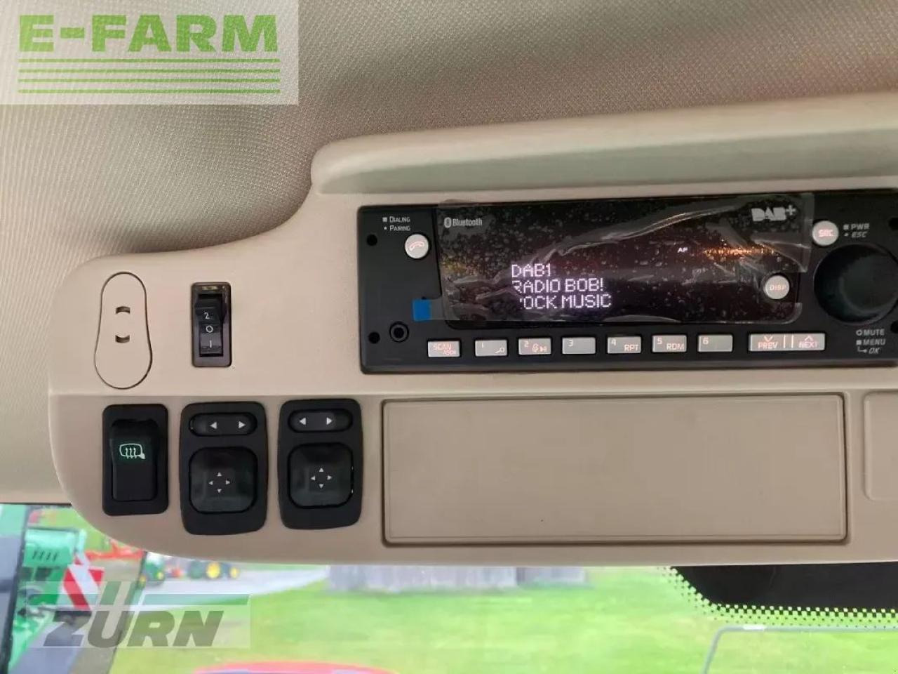 Трактор John Deere 6r250: снимка 15