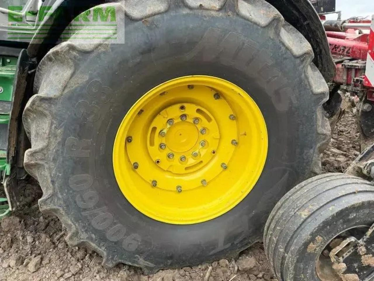 John Deere 6r250 - Трактор: снимка 5 John Deere 6r250 - Трактор: снимка 5