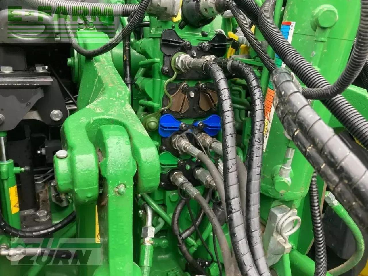 Трактор John Deere 6r250: снимка 18