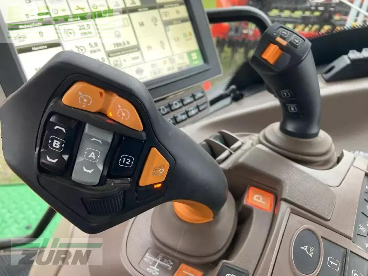 Трактор John Deere 6r250: снимка 8