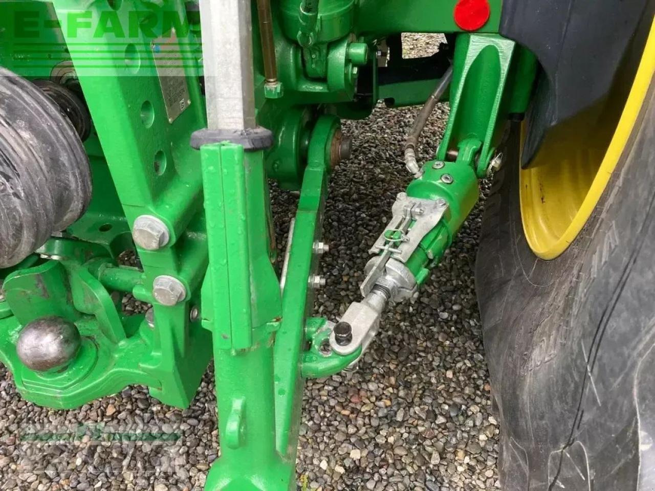 Трактор John Deere 6r250: снимка 17