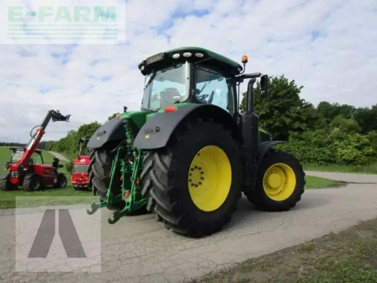 John Deere 7250r - Трактор: снимка 2 John Deere 7250r - Трактор: снимка 2