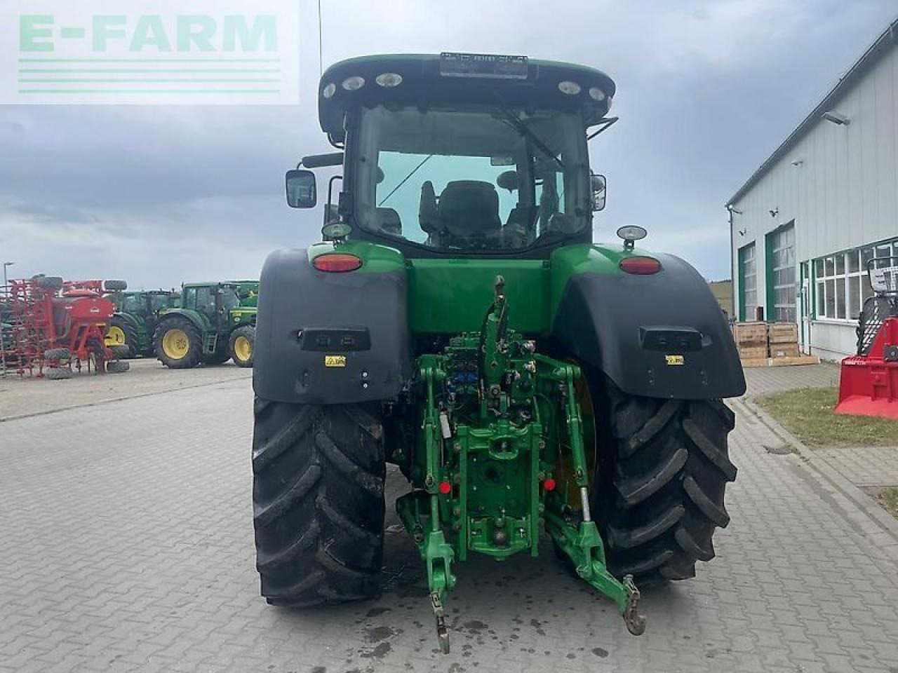 John Deere 7250r - Трактор: снимка 3 John Deere 7250r - Трактор: снимка 3