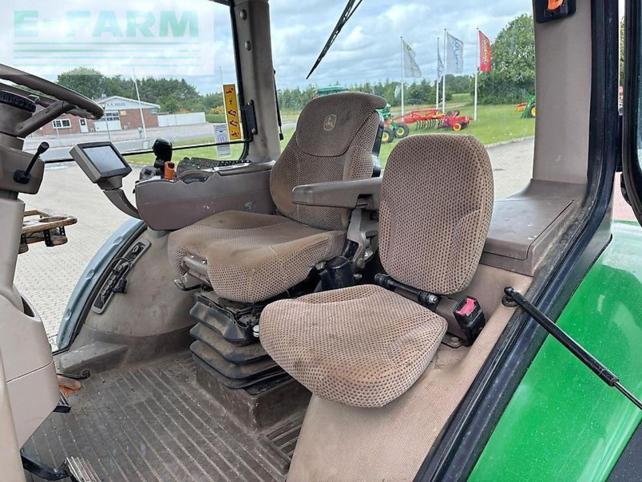 John Deere 7280r - Трактор: снимка 4 John Deere 7280r - Трактор: снимка 4