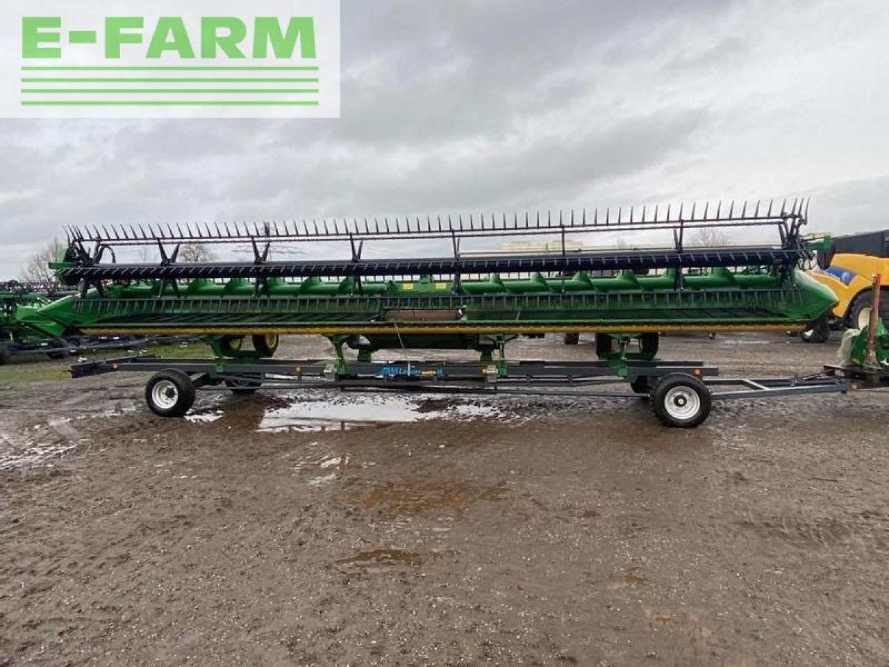 John Deere 735d (10,66m) - Хедер: снимка 2 John Deere 735d (10,66m) - Хедер: снимка 2