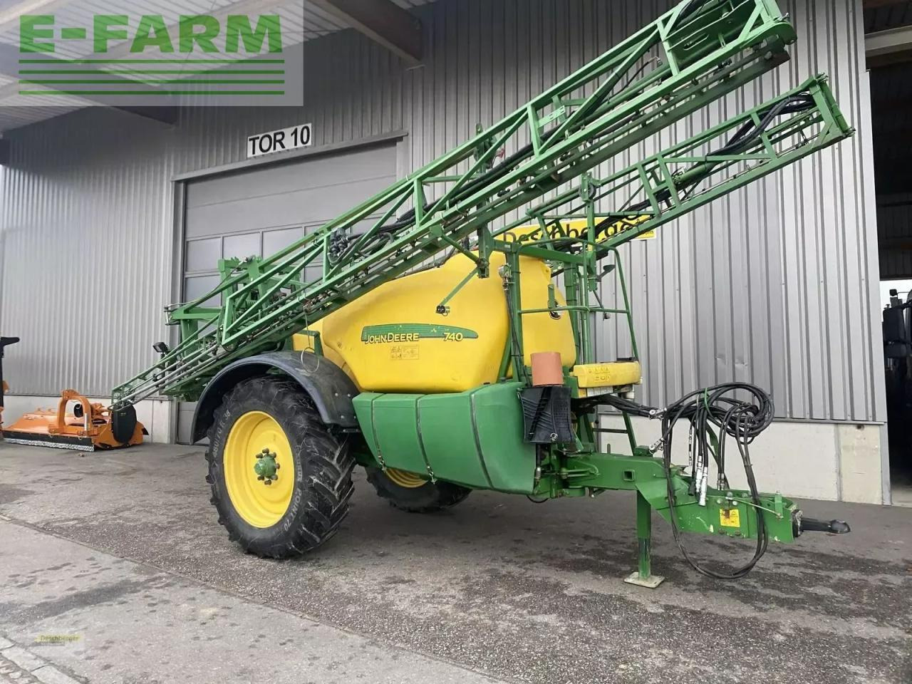 John Deere 740 - 28 m - Прикачна пръскачка: снимка 1 John Deere 740 - 28 m - Прикачна пръскачка: снимка 1