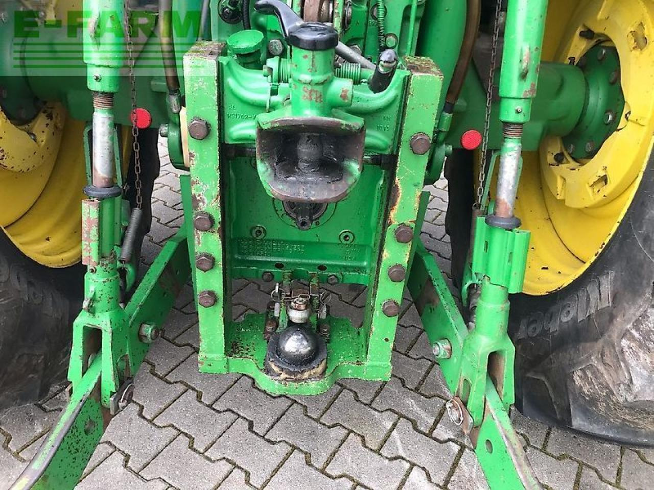 Трактор John Deere 7530: снимка 9