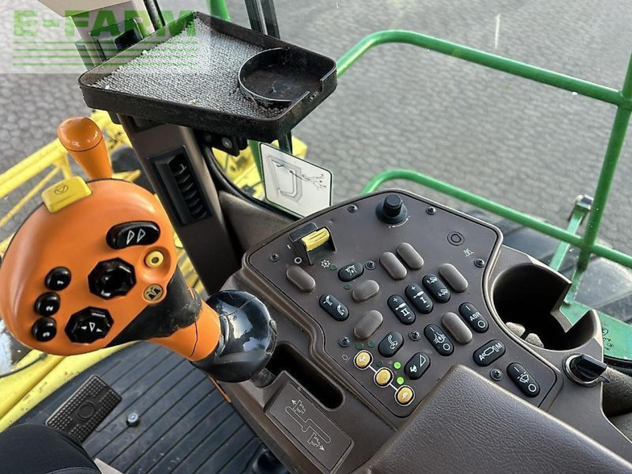 John Deere 7700 - Трактор: снимка 3 John Deere 7700 - Трактор: снимка 3