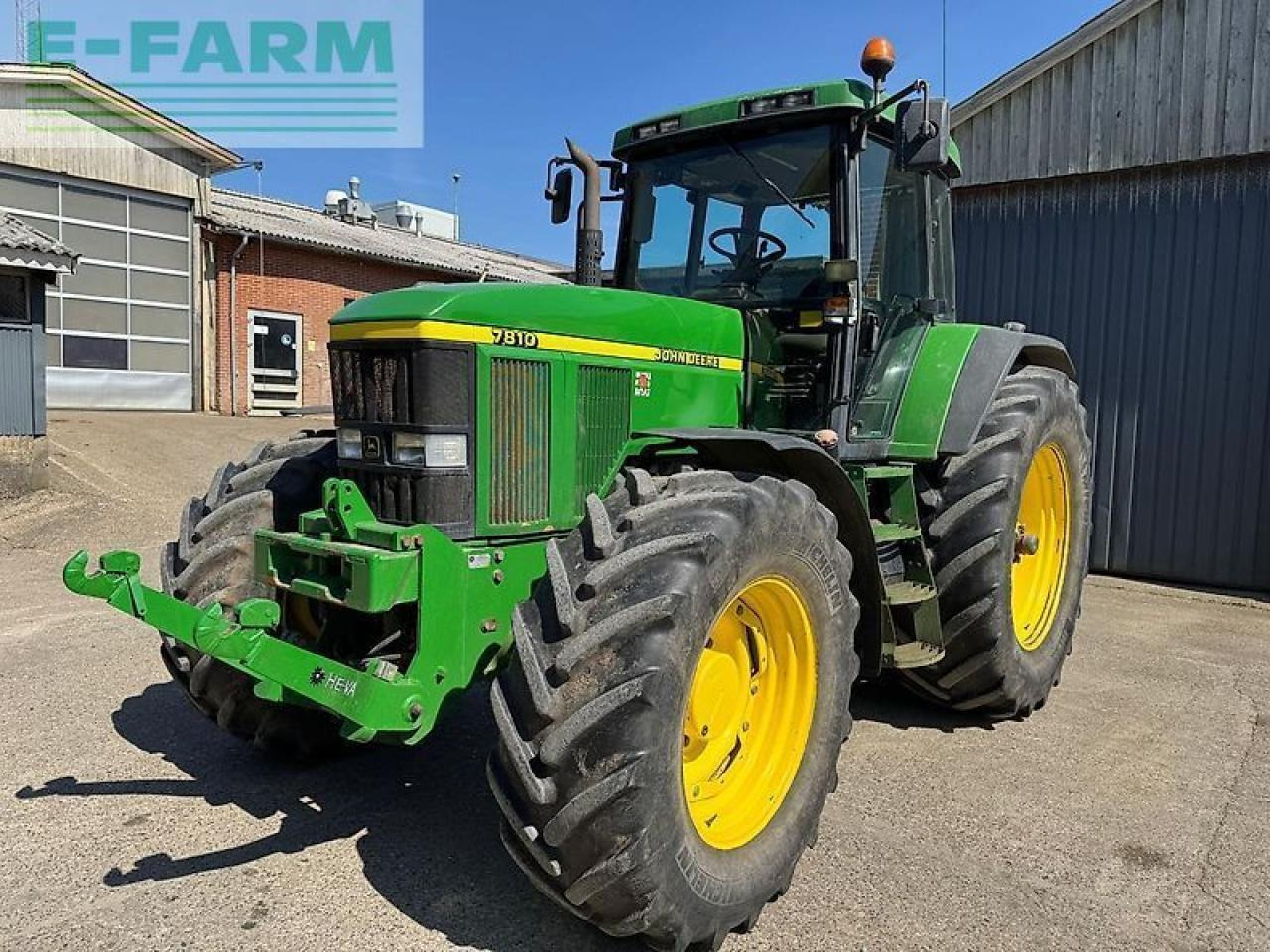John Deere 7810 - Трактор: снимка 1 John Deere 7810 - Трактор: снимка 1