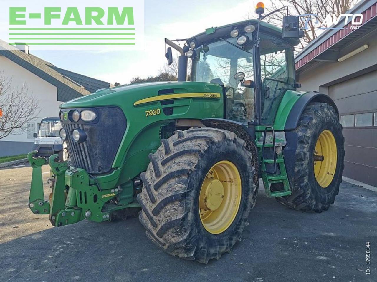 John Deere 7930 - Трактор: снимка 1 John Deere 7930 - Трактор: снимка 1