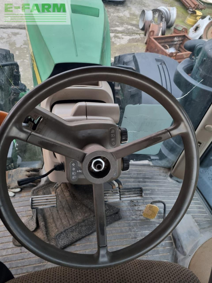 Трактор John Deere 8245 R: снимка 7