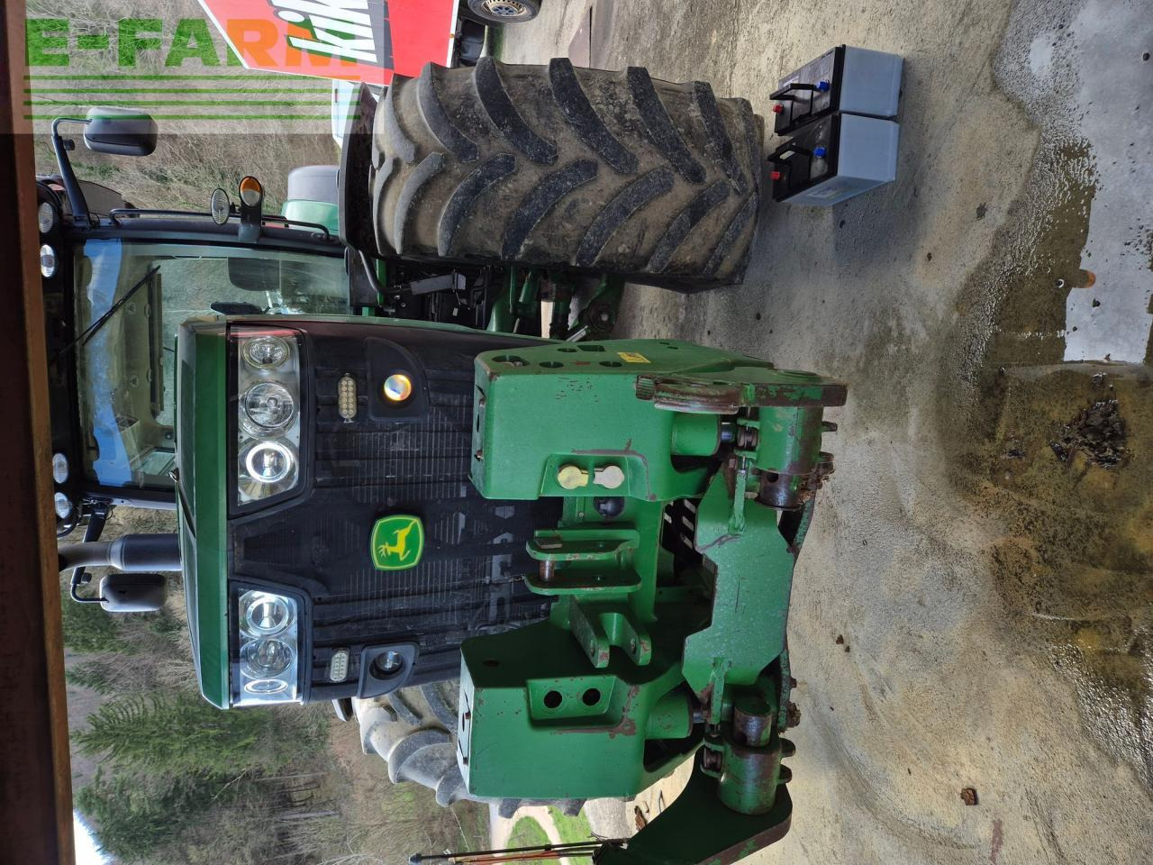 Трактор John Deere 8245 R: снимка 10