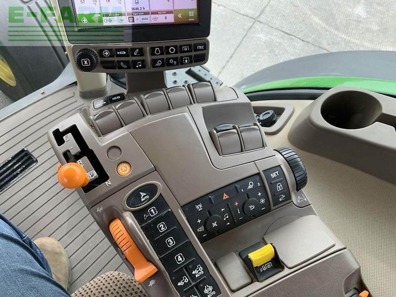 Трактор John Deere 8270r tractor (st21773): снимка 25
