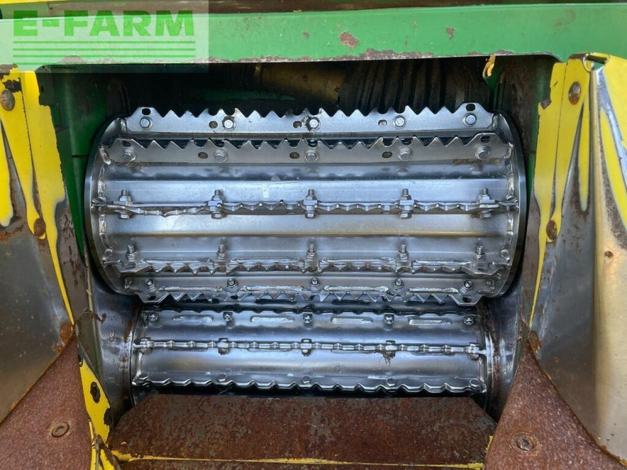 Силажокомбайн John Deere 8300: снимка 10