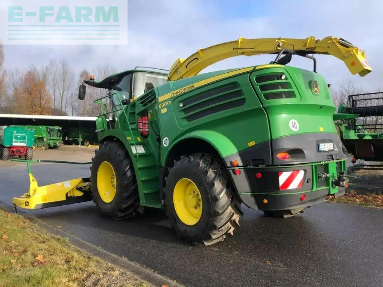 John Deere 8300i mit kemper 360plus & pu 639 - Силажокомбайн: снимка 4 John Deere 8300i mit kemper 360plus & pu 639 - Силажокомбайн: снимка 4