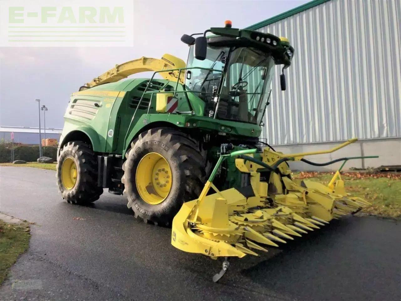 John Deere 8300i mit kemper 360plus & pu 639 - Силажокомбайн: снимка 2 John Deere 8300i mit kemper 360plus & pu 639 - Силажокомбайн: снимка 2