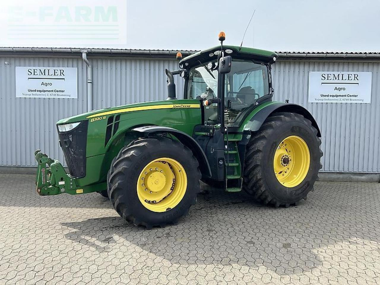 John Deere 8320r - Трактор: снимка 1 John Deere 8320r - Трактор: снимка 1