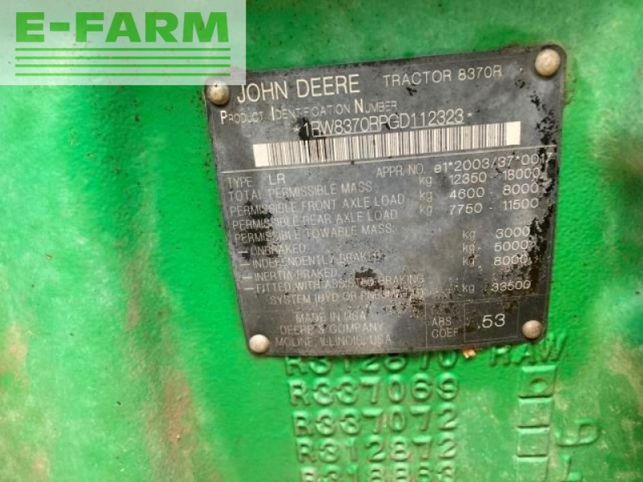 Трактор John Deere 8370r: снимка 13