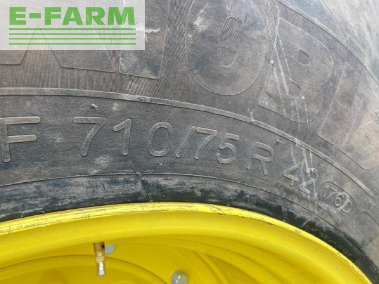Трактор John Deere 8370r: снимка 8