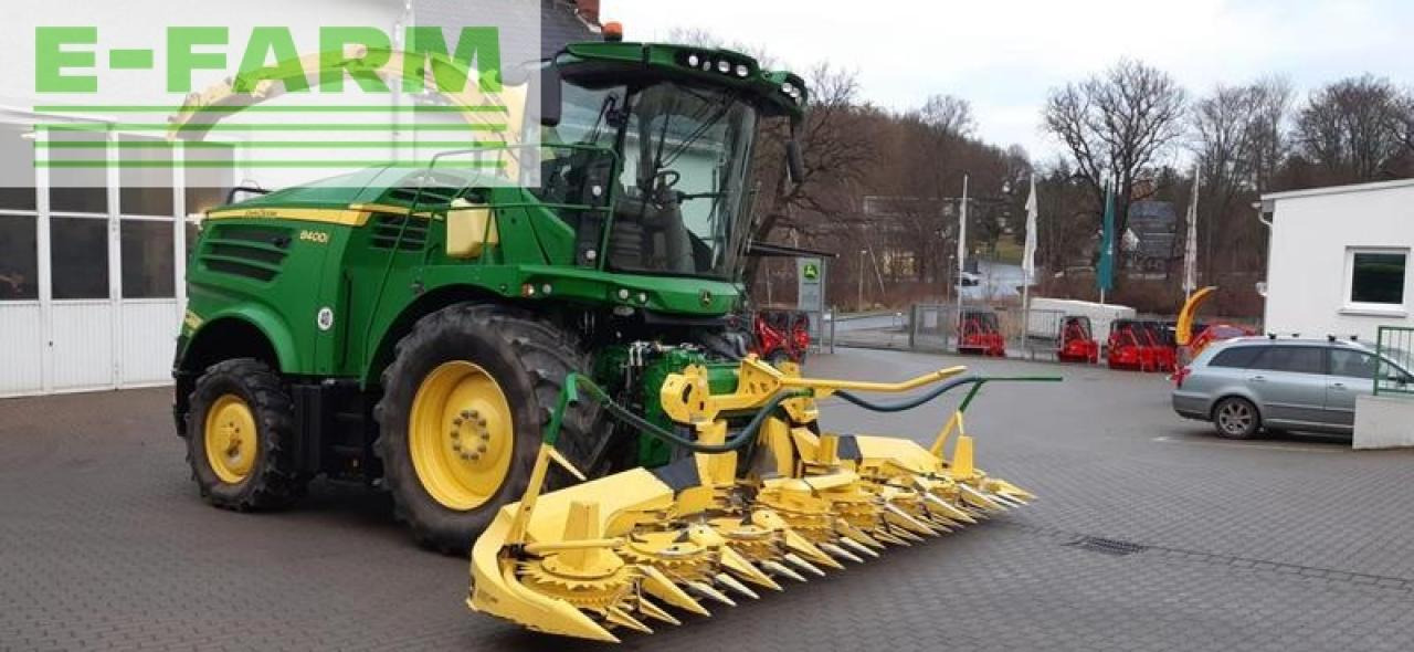 John Deere 8400 - Силажокомбайн: снимка 1 John Deere 8400 - Силажокомбайн: снимка 1