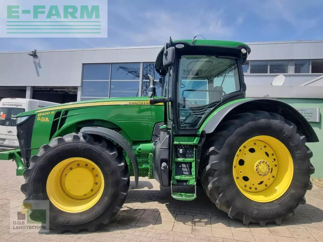 John Deere 8400 r - Трактор: снимка 3 John Deere 8400 r - Трактор: снимка 3