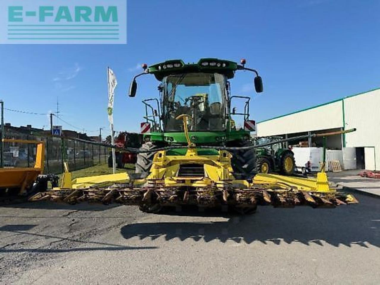 John Deere 8500 - Силажокомбайн: снимка 2 John Deere 8500 - Силажокомбайн: снимка 2